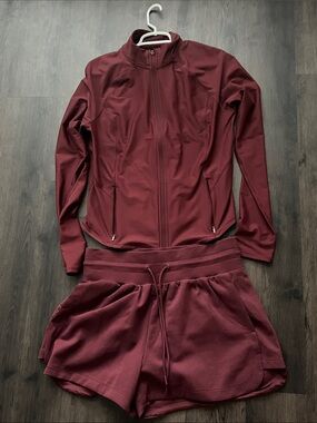 Old Navy Women's Maroon Active Jacket and Shorts Set